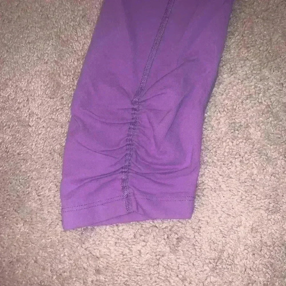 NWOT Beyond Yoga Capri leggings small - Picture 4 of 7